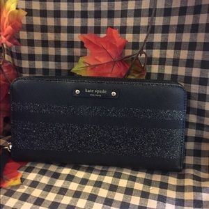Kate Spade zip around wallet